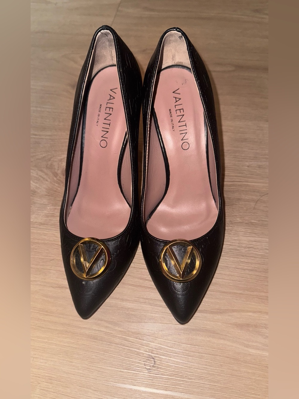 Valentino Black Pumps